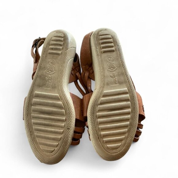 Air Step Tan And Brown Leather Sandals - Picture 3 of 3